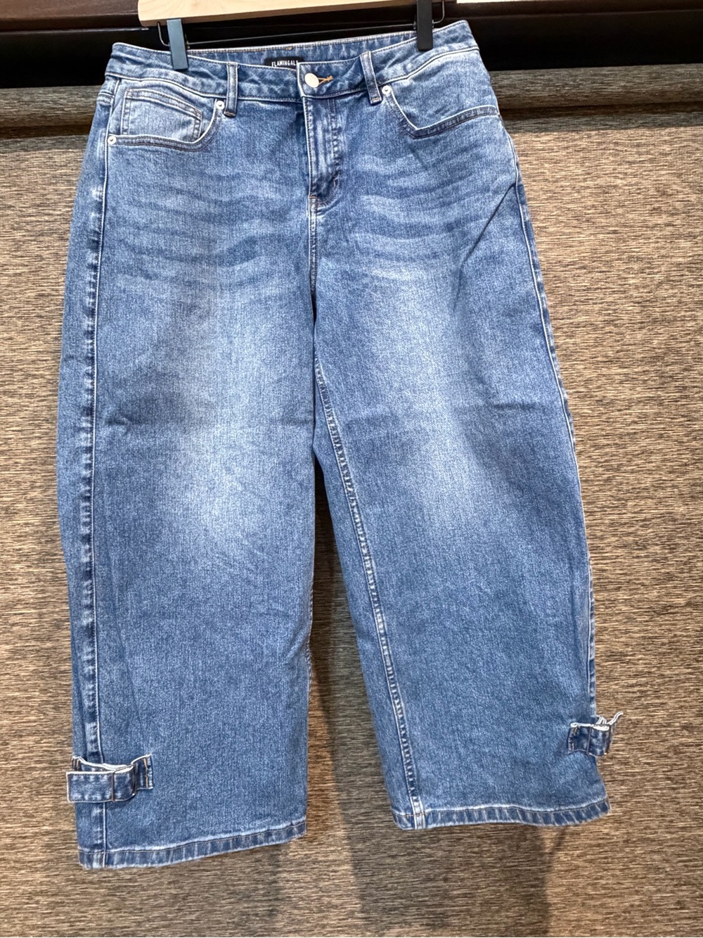 Women's Ankle-Length Wide-Leg Jeans in Medium Blue